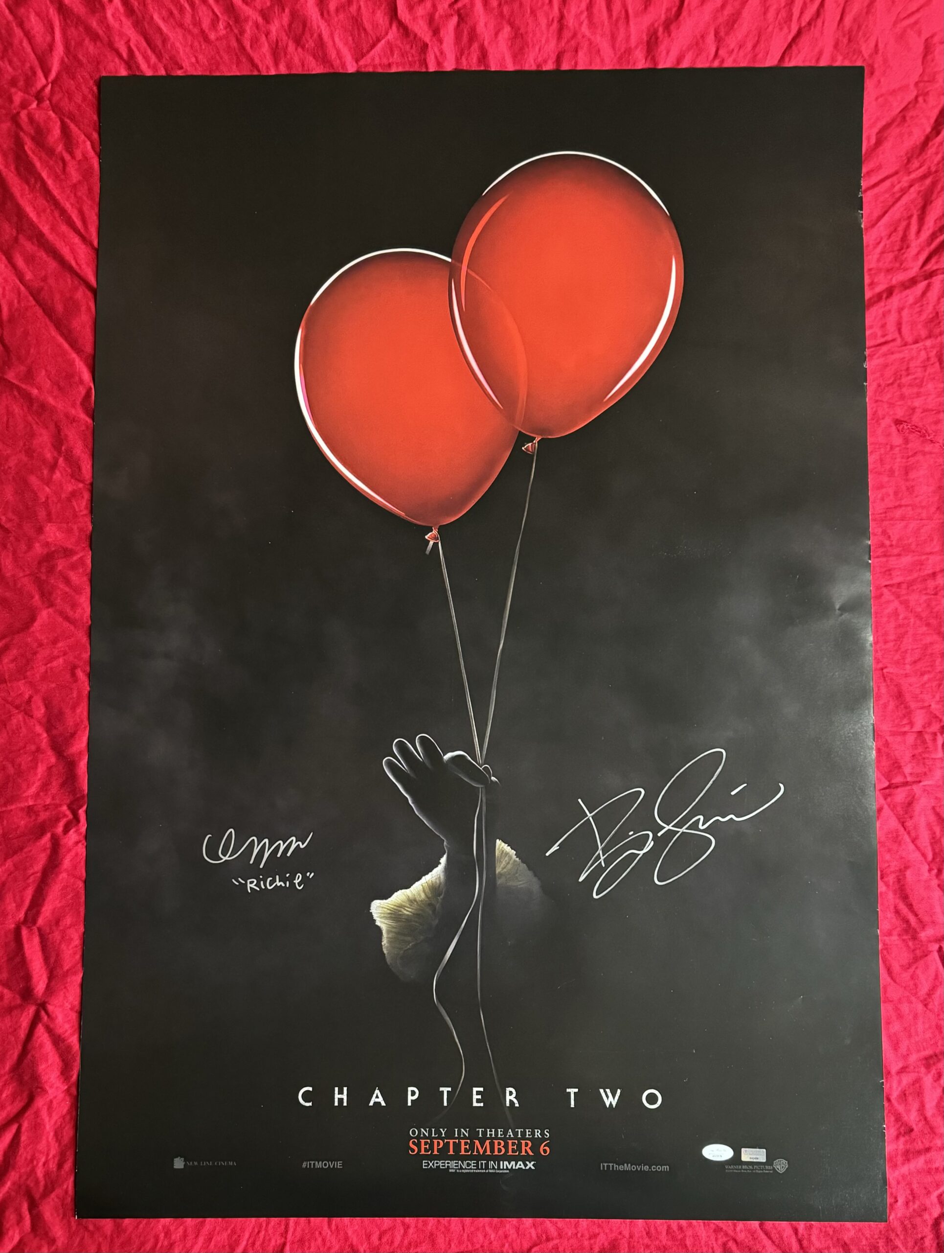 IN STOCK~IT Chapter Two (black)~Double Sided Original 27x40 Movie  Poster~SIGNED by Bill Skarsgard & Finn Wolfhard+Jaeden Martell+Wyatt  Oleff+Sophia